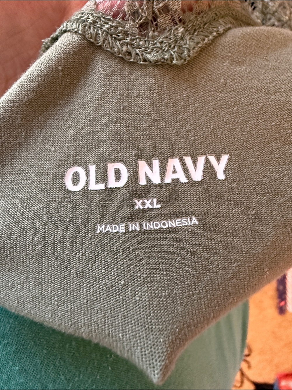 Old Navy Olive Lace-Trim V-Neck Tank - Picture 5 of 6